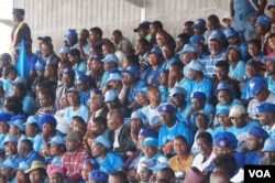 Hundreds of people made the trip to Kamuzu Stadium, in Blantyre, to witness Mutharika and his vice president Everton Chimulirenji taking the oath on May 28, 2019. (L. Masina/VOA)