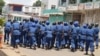 Người biểu tình đụng độ với cảnh sát ở Burundi