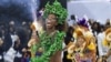Carnaval brasileiro vibra com duelo entre escolas favoritas