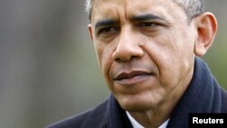 U.S. President Barack Obama returns from Christmas visit in Hawaii to the White House in Washington, December 27, 2012. REUTERS/Jonathan Ernst (UNITED STATES - Tags: POLITICS)