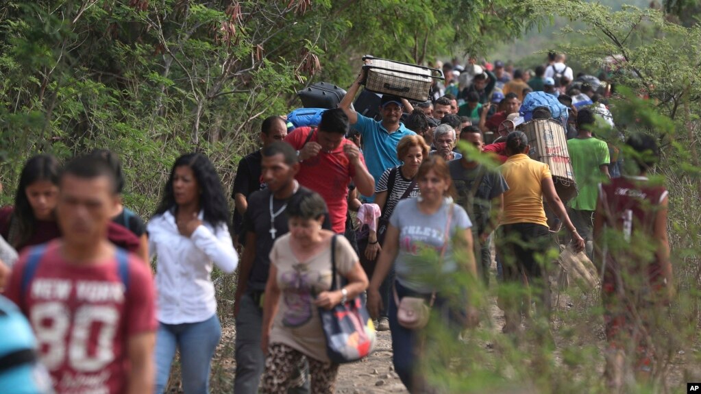 Image result for LA GUERRA EN EL CATATUMBO Abusos de grupos armados contra civiles colombianos