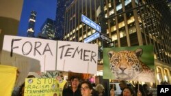 Brasileiros em Nova Iorque contra Temer