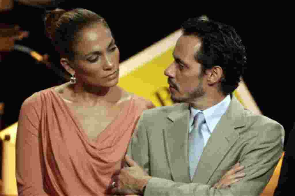 Relación: 7 años - Es el tercer matrimonio de la actriz y cantante Jennifer López (JLo) y el segundo de Marc Anthony, también músico. Las estrellas son padres de dos gemelos que al momento del divorcio, en agosto de 2011, tenían tres años.