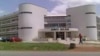 Le bâtiment principal de l’Université d’Abuja, le 9 juillet 2020. (VOA/Gilbert Tamba)