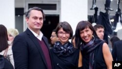 Konzul Marjan Gubić, Gorana Gulišija i Saša Maksimiljanović