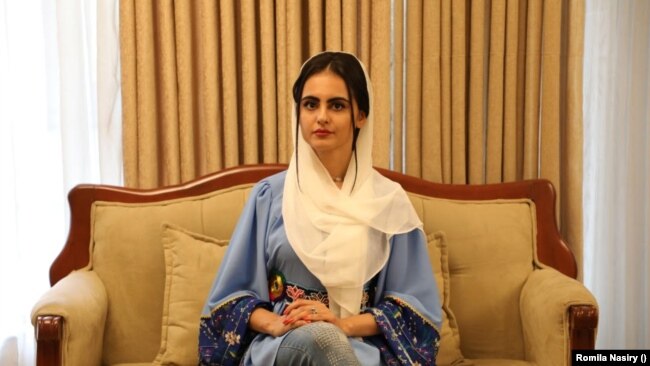 افغان ماڈل رومیلہ ناصری کا کہنا ہے کہ ماڈلنگ کے فن نے نوجوان نسل کو بولنے اور تخلیقی سوچ کی ہمت دی ہے۔