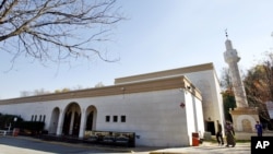 Dar Al-Hijrah Islamic Center di Falls Church, negara bagian Virginia (foto: dok).