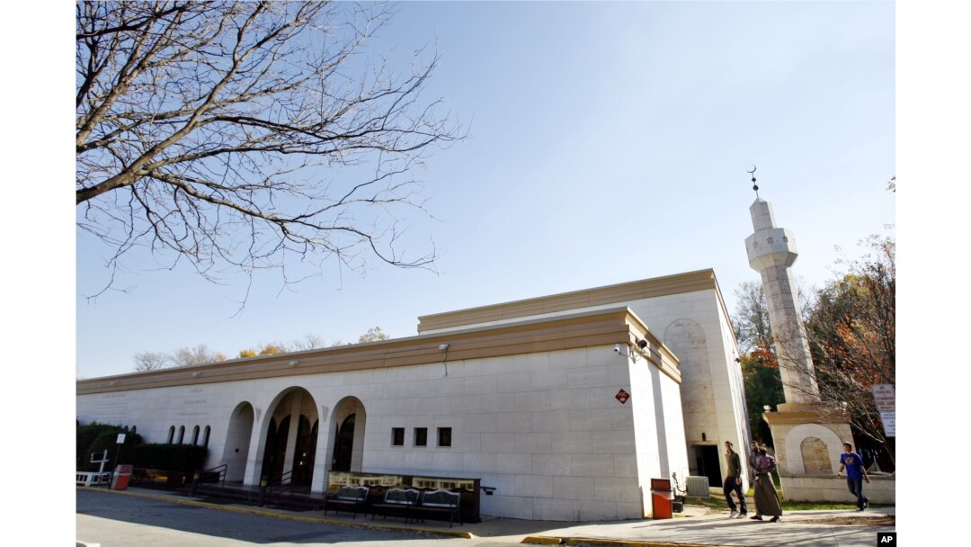 Masjid Dar Al-Hijrah di Falls Church, Virginia, 8 November 2009. (Foto: dok).