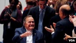 George H. W. Bush (nan mitan), 41èm Prezidan Lèzetazini.