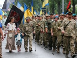 Марш захисників України, Київ, 24 серпня 2020 (Reuters)