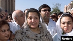 FILE - Kulsoom Nawaz, wife of Nawaz Sharif, is shown Oct. 30, 2000. She was diagnosed with lymphoma last year.