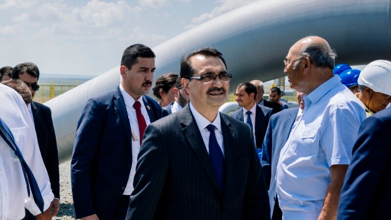 وەزیری وزەی تورکیا دەڵێت لە پەیوەندیـیە بازرگانیـیەکانیان لەگەڵ ئێراندا بەردەوام دەبن