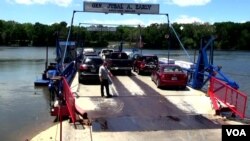 El histórico ferry "White" conecta el río Potomac, en las cercanías de Washington, desde 1972.