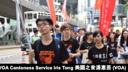 學民思潮召集人黃之鋒(左一)表示，八九民運是香港民主運動的分水嶺