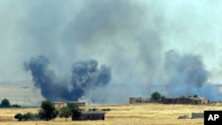 Các cuộc không kích nhắm mục tiêu vào các cơ sở và các tuyến đường qua lại được Nhà nước Hồi giáo sử dụng ở Raqqa.
