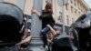 러시아 주요 도시 반정부 시위…참가자 수백명 구금