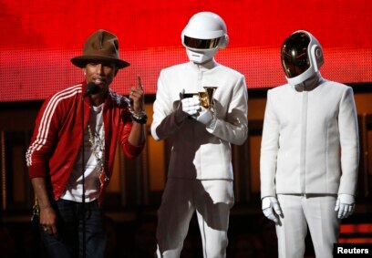 Daft Punk and Pharrell Rise on Social 50 Chart Post-GRAMMYs – Billboard