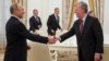 푸틴 러 대통령, 볼튼 보좌관 만나 "양국 관계 복원 희망"