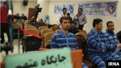 امیرحسین آزاد متهم اصلی پرونده موسسه مالی البرز ایرانیان(چپ)