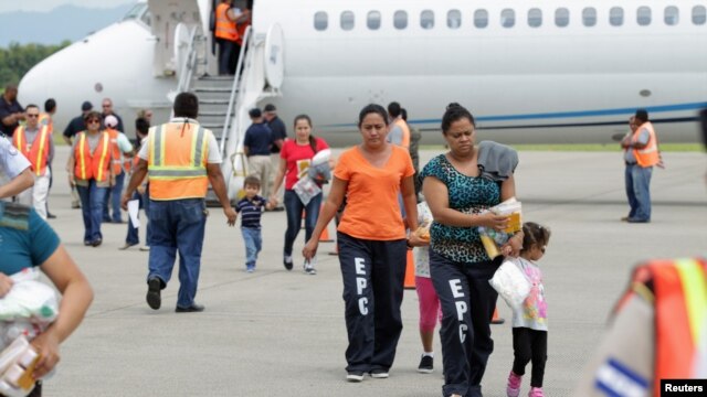 Según las organizaciones más de 17.500 personas murieron en homicidios en 2015 en el Triángulo del Norte, por lo que deportar a las personas que huyen de la violencia en esa región no es la solución.