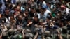 Petugas Keamanan Thailand Bentrok dengan Demonstran Anti Kudeta