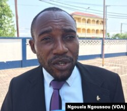 B. Parfait Mantsala, responsable d'une ONG de défense des droits des mineurs à Brazzaville, le 11 mai 2017. (VOA/Ngouela Ngoussou)