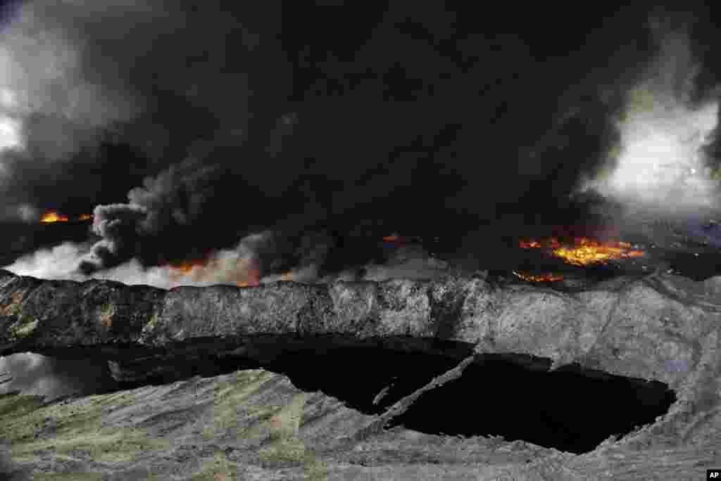 İraq - İslam Dövləti döyüşçüləri Qayaradakı neft yatağını yandırıb &nbsp;