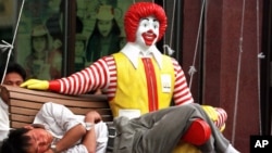 La justicia salvadoreña decidió embargar 57 distintivos comerciales de McDonald’s, incluyendo el payaso Ronald.