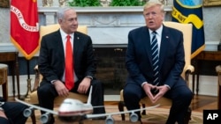 Tổng thống Donald Trump gặp Thủ tướng Israel Benjamin Netanyahu tại Tòa Bạch Ốc, Washington, ngày 27/1/2020.