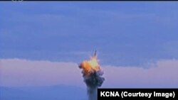 Footage from North Korean TV shows the recent SLBM test that video analysis suggests was a dud.