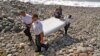 Malaysia Flight 370 Families to Hunt for Debris in Africa