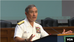 时任美军太平洋司令部司令哈里斯上将2016年5月17日在华盛顿演讲 （美国之音黎堡拍摄）