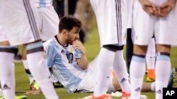 Leonel Messi, deçu après la finale perdu de la Copa America face au Chili, le 26 juin 2016