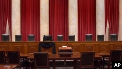 Antonin Scalia se unió a la Corte Suprema de EE.UU. en 1986. Su silla estaba a la derecha del presidente de la Corte, John Roberts, en señal de su posición como el magistrado de mayor rango en el tribunal.