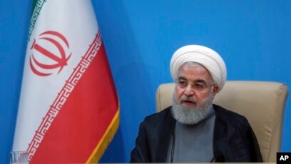 Trong tấm ảnh đăng trên trang web của Phủ Tổng Thông Iran, TT Hassan Rouhani dự một phiên họp tại TEheran ngày 25/6/2019. Ông mạnh mẽ đả kích các biện pháp trừng phạt mới của Mỹ, nói rằng Mỹ đã 'vĩnh viễn khép lại cánh cửa ngoại giao'. (Iranian Presidency Office via AP)