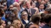 Клинтон отменила предвыборную поездку в Калифорнию из-за пневмонии