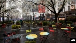 Un parque en Herald Square, en Nueva York, en marzo de 2020 tras la declaración de la pandemia en EE. UU.