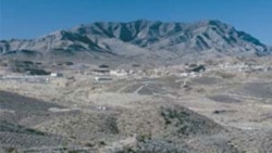 加州芒廷帕斯(Mountain Pass)稀土矿附近区域的图片。