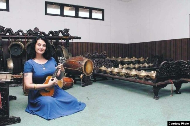 Seniman AS, Megan O'Donoghue yang mahir menyinden (Dok: Megan O'Donoghue)