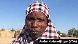 Une femme repentie de Boko Haram, à Yakoua au Tchad le 26 octobre 2017 (VOA/ André Kodmadjingar)