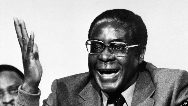 En images : Robert Mugabe et ses 30 ans au pouvoir