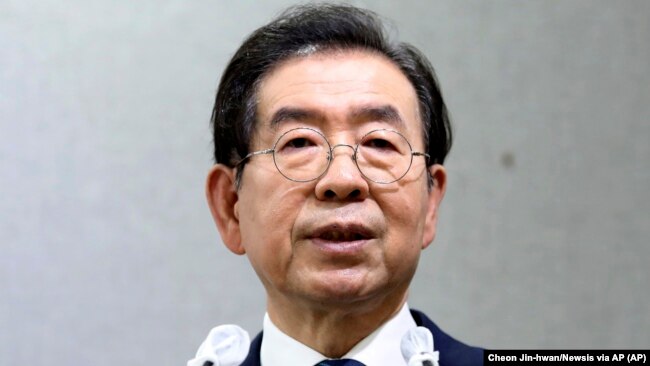 Thị trưởng Seoul, Park Won-soon, tại một cuộc họp báo ngày 8/7/2020.