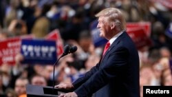 Donald Trump, candidat républicain à la présidentielle de novembre, pendant son discours à Cleveland, le 21 juillet 2016. (REUTERS/Carlo Allegri)