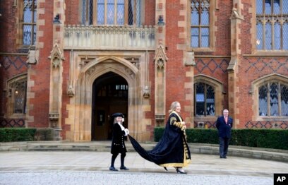 Hillary Clinton inaugurated as new Queen's University chancellor