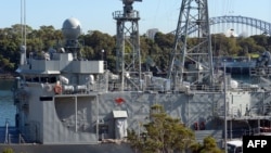 Khu trục hạm có trang bị hệ thống tên lửa điều khiển của Hải quân Hoàng gia Australia tại Công xưởng Hải quân Australia