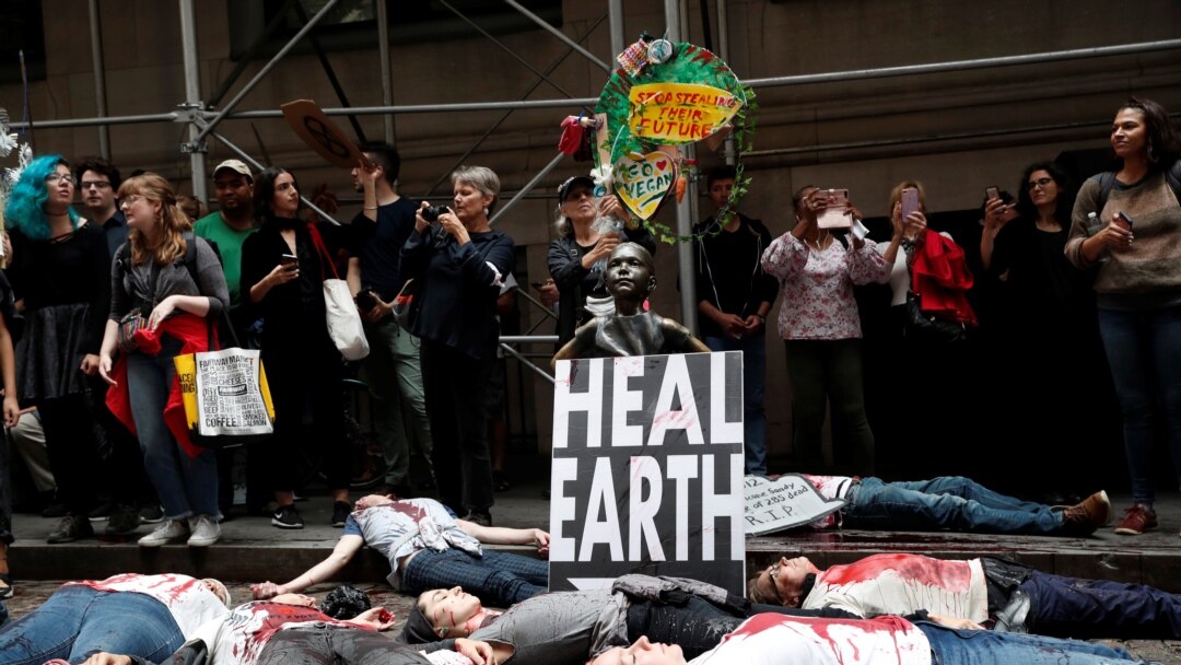 Protest zbog klimatskih promjena održan je na Wall Streetu 7. oktobra 2019.