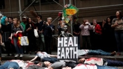 Protest zbog klimatskih promjena održan je na Wall Streetu 7. oktobra 2019.