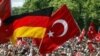 Külahçı: 'Bazı Olumsuzluklar Dışında Almanya Türkler İçin İyi Bir Deneyim'