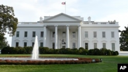 نمایی از کاخ سفید در شهر واشنگتن، پایتخت ایالات متحده