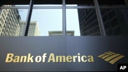 Papan nama Bank of America di salah satu kantor cabang di San Francisco.